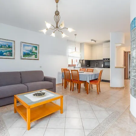 With Wifi Vrsar, Porec - 17473 Vrsar