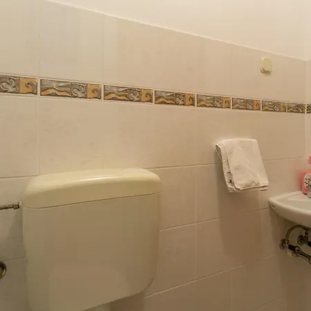 Apartman With Wifi Vrsar, Porec - 17473 *